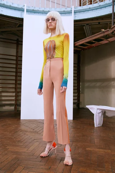 Look 9